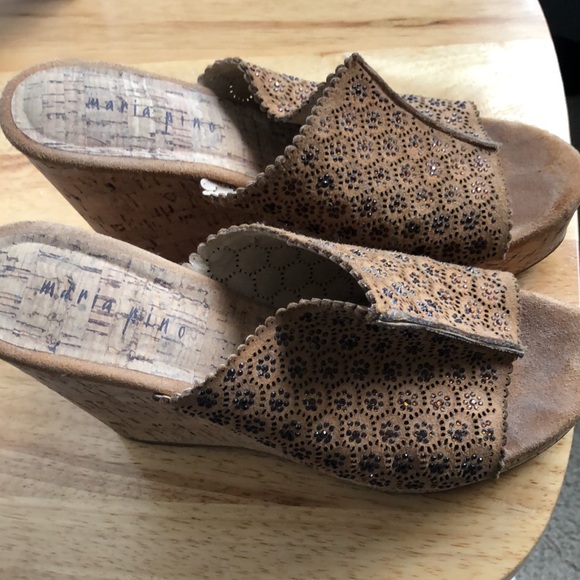 Wedge heel camel color size 38 good condition - Picture 2 of 6